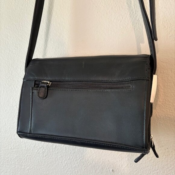 ✨Worthington Black Crossbody Purse | Card Slots & Zip Pockets✨ - Picture 10 of 12